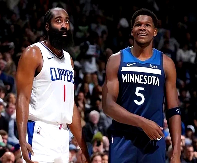 哈登迎来十五赛季出色发挥，曼联观众热烈欢呼！引发球迷热议